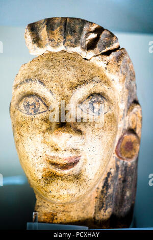 Terrakotta antefix in weiblicher Kopf 530-520 v. Chr. Heiligtum in der Nähe von Vigna DAL PREVAT 2 Cerveteri - Nationale Etruskische Museum Villa Giulia - Rom, Italien Stockfoto