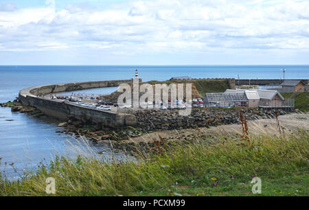 Den Hafen und Leuchtturm in Seaham County Durham, England Stockfoto