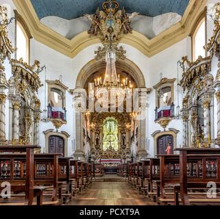 Altar da igreja Nossa Senhora do Carmo. Stockfoto