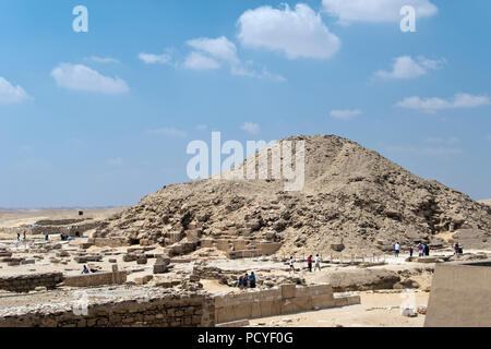 Die Ruinen der Pyramide des Unas in der Nekropole von Saqqara, Ägypten. Stockfoto