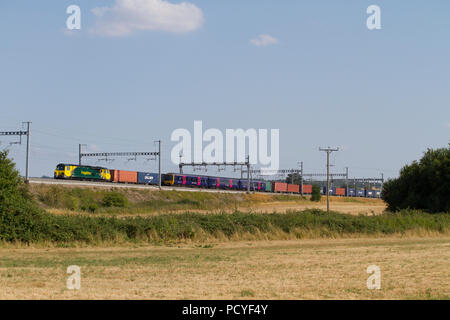 Eine Klasse 70 Diesellok Reihe 70005 arbeiten ein freightliner in South Stoke am 26. Juli 2018. Stockfoto