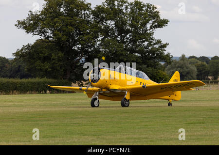 Vorderansicht eines historischen North American T-6 Texan Harvard Flugzeug Stockfoto