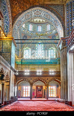 Blaue Moschee Innenraum, Sultan Ahmed Moschee, UNESCO-Weltkulturerbe, Istanbul, Türkei Stockfoto