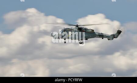 Royal Navy Wildcat HMA.2-Maritme Kampfhubschrauber ab 815 Naval Air Squadron Ankunft in RAF Fairford für die 2018 Royal International Air Tattoo Stockfoto