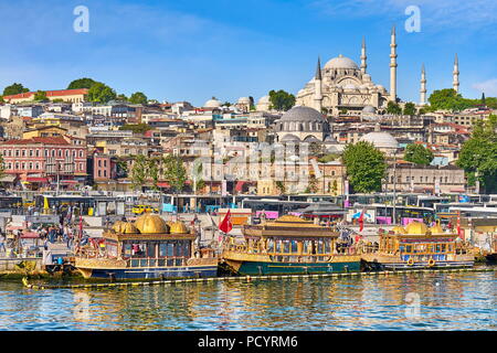 Istanbul - Blick von der Galatabrücke, Türkei Stockfoto