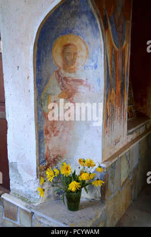 Symbole in der Heiligen Quelle von Arapovski Kloster "St. Nedelja" Stockfoto