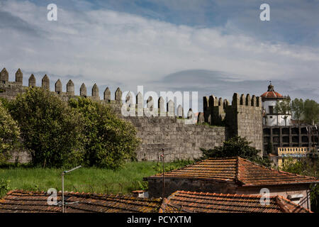 Muralha Fernandina, Stadtmauer, Porto, Portugal Stockfoto