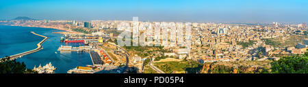 Skyline von Oran, einem großen algerischen Stadt Stockfoto