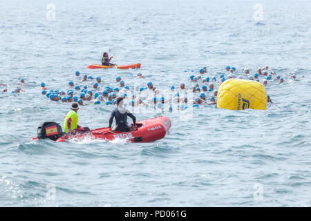 Schwimmen - Kreuz in Bajamar Gemeinde. Insel Teneriffa Stockfoto