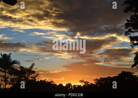 Wewak Hafen und Kairuru Insel, Murik Seen aus der Luft. Papua Neu Guinea. Stockfoto