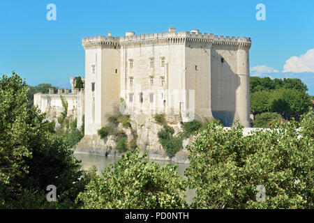 Mittelalterliche Burg von Tarascon auf die Rhône, eine Gemeinde im äußersten Westen des Bouches-du-Rhône von Frankreich Stockfoto