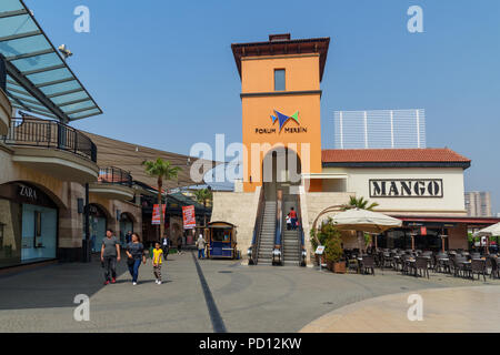 Mersin, Türkei - 14 April, 2018: Blick auf das Einkaufszentrum Forum Mersin Stockfoto