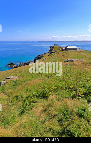 Küstenwache Station, nationalen Coastwatch Institution NGI von der South West Coast Path auf St Ives Kopf, St Ives, Cornwall, England, Großbritannien. Stockfoto