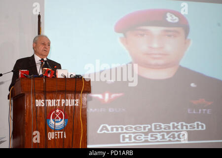 Quetta, Pakistan. August 04 2018: Gouverneur Balohicstan Herr Muhammad Khan Achakzai Adressierung an ein Ereignis hinsichtlich der Nationalen Polizei Tag bei der Polizei in Quetta. Stockfoto