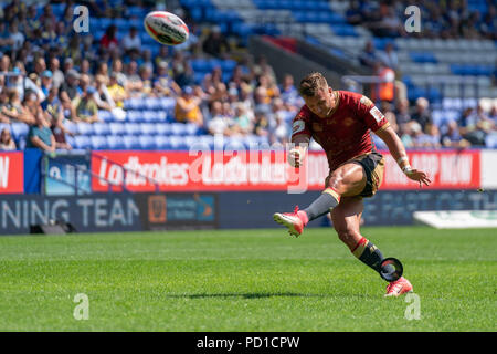 Katalanen Drachen von Josh Drinkwater zählt einen Elfmeter Bolton, Großbritannien. 5. August 2018. Ladbrokes Challenge Cup, Halbfinale, St Helens v Katalanen Drachen Credit: Aktuelles Bilder/Alamy leben Nachrichten Stockfoto