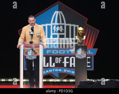 Canton, OH, USA. 4 Aug, 2018. Brian Urlacher an der 2018 Pro Football Hall of Fame Induktion Zeremonie in Canton, Ohio am 4. August 2018. Quelle: MPI 34/Media Punch/Alamy leben Nachrichten Stockfoto