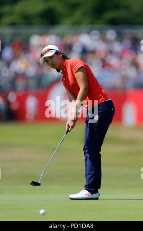 Lytham St. Annes, England. 05 Aug, 2018. 5. August 2018, Royal Lytham & Amp; St Annes Golf Club, Lytham St. Annes, England; Ricoh Frauen British Open Golf, 4 Runde; Phoebe Yao (TPE) Schläge auf die 1 grünen Credit: Aktion Plus Sport Bilder/Alamy leben Nachrichten Stockfoto