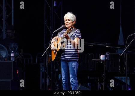 Köln, Deutschland. 03 Aug, 2018. Joan Baez live auf dem Roncalliplatz. Köln, 03.08.2018 | Verwendung der weltweiten Kredit: dpa/Alamy leben Nachrichten Stockfoto