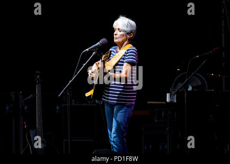 Köln, Deutschland. 03 Aug, 2018. Joan Baez live auf dem Roncalliplatz. Köln, 03.08.2018 | Verwendung der weltweiten Kredit: dpa/Alamy leben Nachrichten Stockfoto