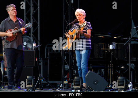 Köln, Deutschland. 03 Aug, 2018. Joan Baez live auf dem Roncalliplatz. Köln, 03.08.2018 | Verwendung der weltweiten Kredit: dpa/Alamy leben Nachrichten Stockfoto