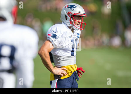 August 4, 2018; Foxborough, MA, USA; New England Patriots wide receiver Julian Edelman (11) schaut auf während der New England Patriots Trainingslager am Gillette Stadium. Anthony Nesmith/Cal Sport Media Stockfoto