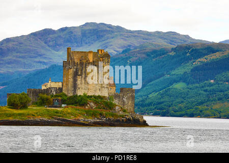 Eilean Donan Castle am Loch Duich, Kyle von Lochalsh, Scottish Highlands, Schottland Stockfoto