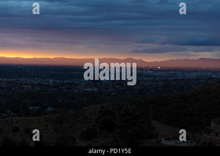 Sonnenuntergang über San Fernando Valley Stockfoto