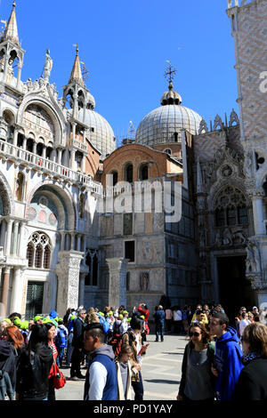 Basilika Kathedrale Patriarchenpalast di San Marco in Venedig, Italien, besser als der Dom San Marko oder Saint Mark's Basilika bekannt Stockfoto