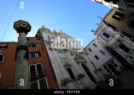 Außenansicht des barocken Kirche Chiesa di San Salvador in Venedig, Italien Stockfoto