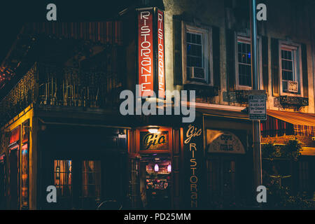 Little Italy bei Nacht, in Baltimore, Maryland Stockfoto