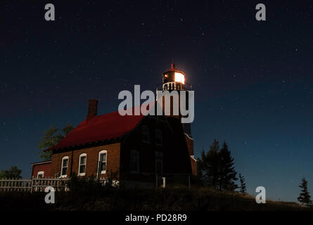 Adler Hafen Leuchtturm, Keweenaw Peninsula, MI, USA, von Bruce Montagne/Dembinsky Foto Assoc Stockfoto