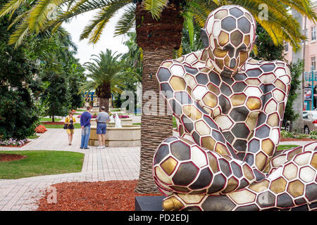 Boca Raton Florida, Palm Beach County, Mizner Park, gehoben, Shopping Shopper Shopper shoppen shops Markt Märkte Marktplatz kaufen verkaufen, Einzelhandelsgeschäfte Stockfoto