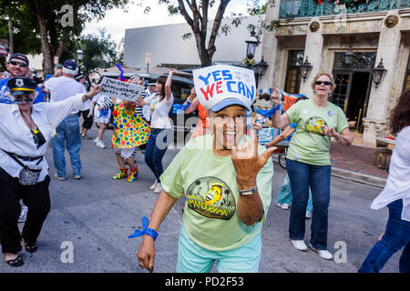 Miami Florida, Miami Dade County, Coconut Grove, King Mango Strut, jährlich, Gemeinschaftsveranstaltung, Parade, Satire, Parodie, Schwarze Afrikaner, ethnische minori Stockfoto
