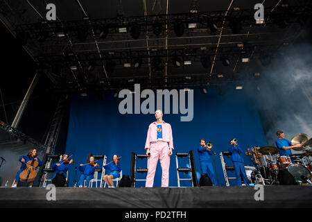 Norwegen, Bergen - Juni 15., 2018. Die norwegische rapper Cezinando führt ein Live Konzert während der norwegischen Musik Festival Bergenfest 2018 in Bergen. (Foto: Gonzales Foto - Jarle H. Moe). Stockfoto