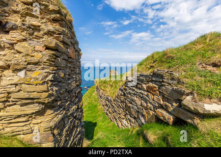 Findlater Burgruine in der Nähe des Dorfes Cullen Stockfoto