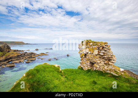 Findlater Burgruine in der Nähe des Dorfes Cullen Stockfoto