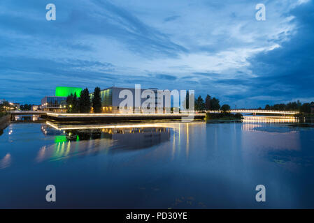 Theater (Oulu Oulun kaupunginteatteri) und Oulu City Library (Oulun pääkirjasto), Oulu, Finnland Stockfoto