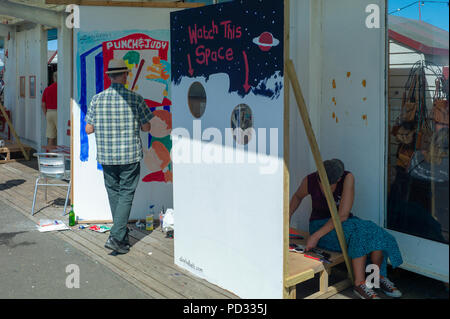 '''''''''''''''''''''''''''''''''''''''''''''''''''''''''''''' Cartoonist am Pier Herne Bay als Teil der Herne Bay Cartoon Festival findet jährlich Stockfoto