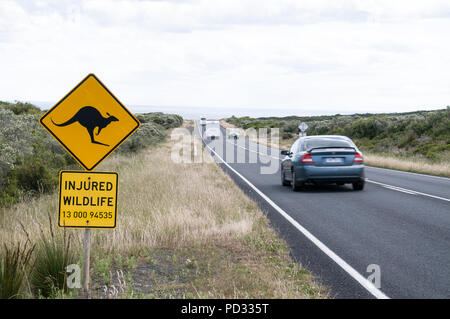 Ein Känguru Schild an der Great Ocean Road in Victoria, in Australien Stockfoto