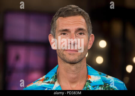 Köln, Deutschland. 03 Aug, 2018. Micky Beisenherz, Moderator, Porträt, Porträt, Portrait, 7/8-Einzelbild, einzigen Motiv, Moderator des Programms "Koelner Sommer-Treff' auf WDR Fernsehen, 03.08.2018. | Verwendung der weltweiten Kredit: dpa/Alamy leben Nachrichten Stockfoto