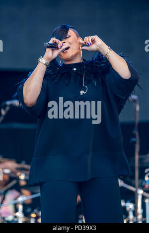 Brighton, UK. 5. August 2018. Gabrielle nimmt auf der Hauptbühne am zweiten Tag des Stolzes Credit: Hugh Wilton/Alamy leben Nachrichten Stockfoto