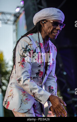 Brighton, UK. 5. August 2018. CHIC, Nile Rodgers runden ein weiteres Jahr an der Brighton Stolz 2018 Credit: Hugh Wilton/Alamy leben Nachrichten Stockfoto