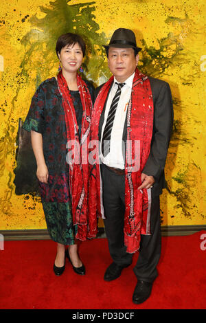 Beverly Hills, Kalifornien, USA. 5. August 2018. Beverly Hills, Kalifornien, USA. 5. August 2018. Mia Chen mit Ehemann Michael Wicke er die Teilnahme an der Michael Wicke Er "kreative Phantasie ' Kunst Ausstellung in Beverly Hills in Beverly Hills, Kalifornien. Credit: Sheri Determan/Alamy leben Nachrichten Stockfoto