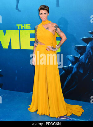 Ruby Rose 031 besucht die Premiere von Warner Bros. Bilder und Schwerkraft Bilder 'Premiere der "Meg" auf August 06, 2018 in Hollywood, Kalifornien Stockfoto
