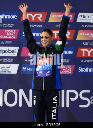 Italien Linda Cerruti auf dem Podium nach dem Gewinn der Bronzemedaille im Synchronschwimmen - Solo Technische Routine Final bei Tag fünf der 2018 europäischen Meisterschaften am Scotstoun Sport Campus, Glasgow. PRESS ASSOCIATION Foto. Bild Datum: Montag, 6. August 2018. Siehe PA Geschichte SYNCHRO SCHWIMMEN Europäischen. Foto: Ian Rutherford/PA-Kabel. Beschränkungen: Nur die redaktionelle Nutzung, keine kommerzielle Nutzung ohne vorherige schriftliche Genehmigung Stockfoto