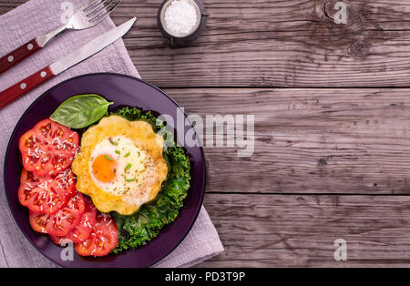 Acorn squash Ei in Bohrung Stockfoto