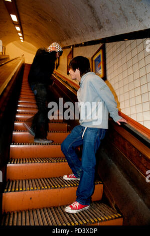 Tektonik Tänzer im St-Annatunnel in Antwerpen (Belgien, 07/01/2009) Stockfoto
