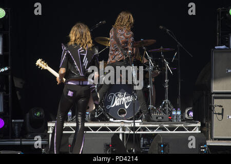 Jährliche TRNSMT Music Festival auf Glasgow Green, an der globalen Bands auf 140.000 Menschen über 5 Tage. Mit: Die Dunkelheit Wo: Glasgow, Großbritannien Wann: 06 Aug 2018 Quelle: Euan Kirsche / WANN Stockfoto