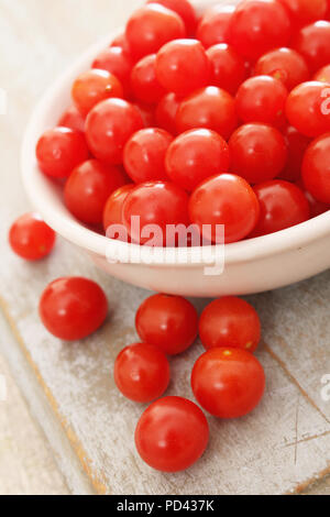 Baby tomato tomberries Stockfoto