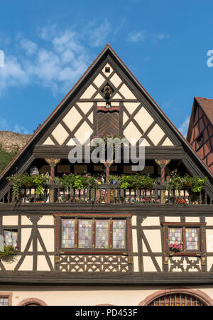 Maison Herzer - traditionelle Fachwerkhaus in Kaysersberg, Elsass, Frankreich Stockfoto